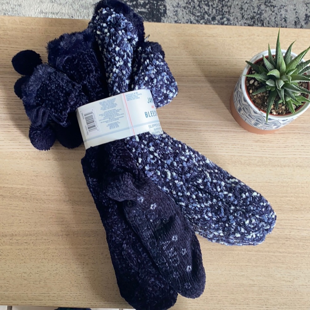 Slipper socks (SOLD)